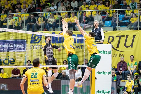 MAJĄ SPOSÓB NA SKRĘ